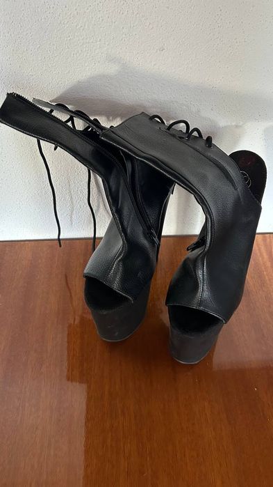 Buty szpilki Pleaser