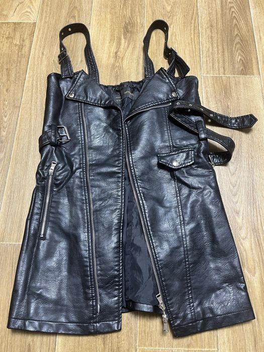 Кожаный сарафан очень стильный и качественный