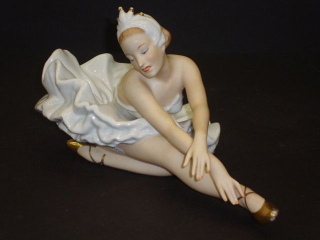 Escultura Pato, antiga em porcelana