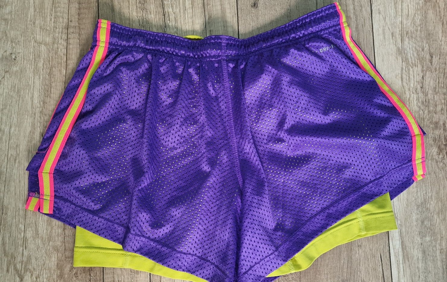 Spodenki sportowe Nike S szorty Bieganie finess
