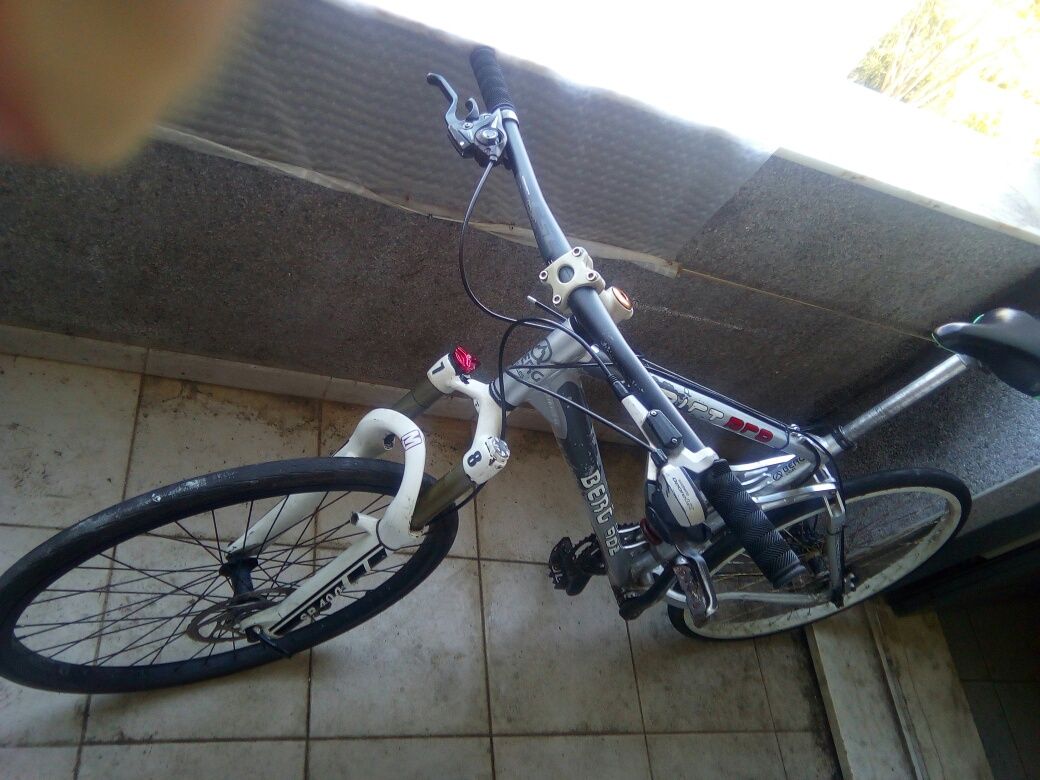 Bicicleta btt Venda ou troca as pecas ou completa