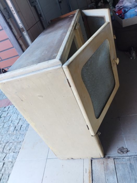 PRL, Kultowy kredens, nadstawka, do renowacji