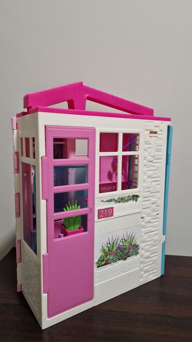 Будинок для барбі