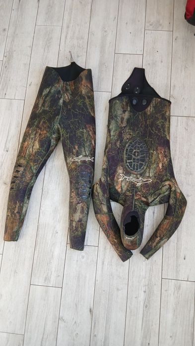 Гідрокостюм катранган