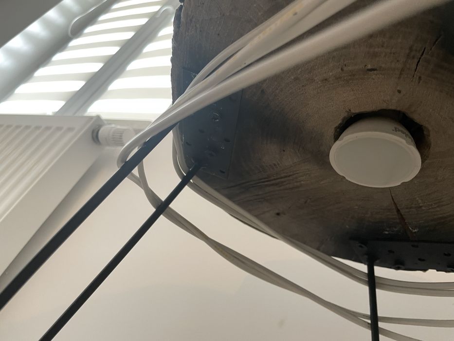 Stoliki nocne z litego drewna