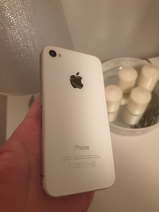 IPhone 4 na części uzywany Apple white 8GB sprawny pęknieta szybka