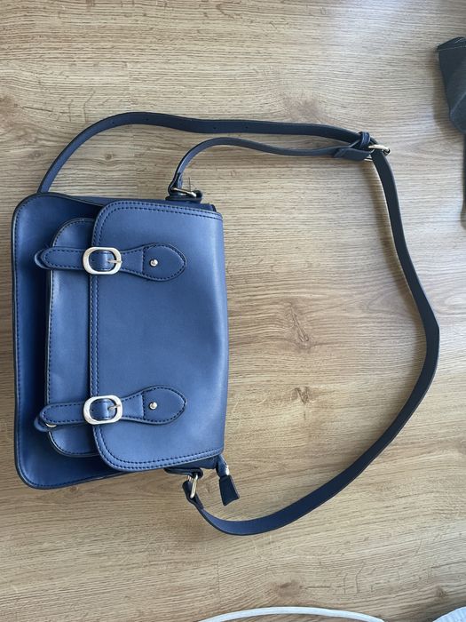 Mala Pequena Tiracolo