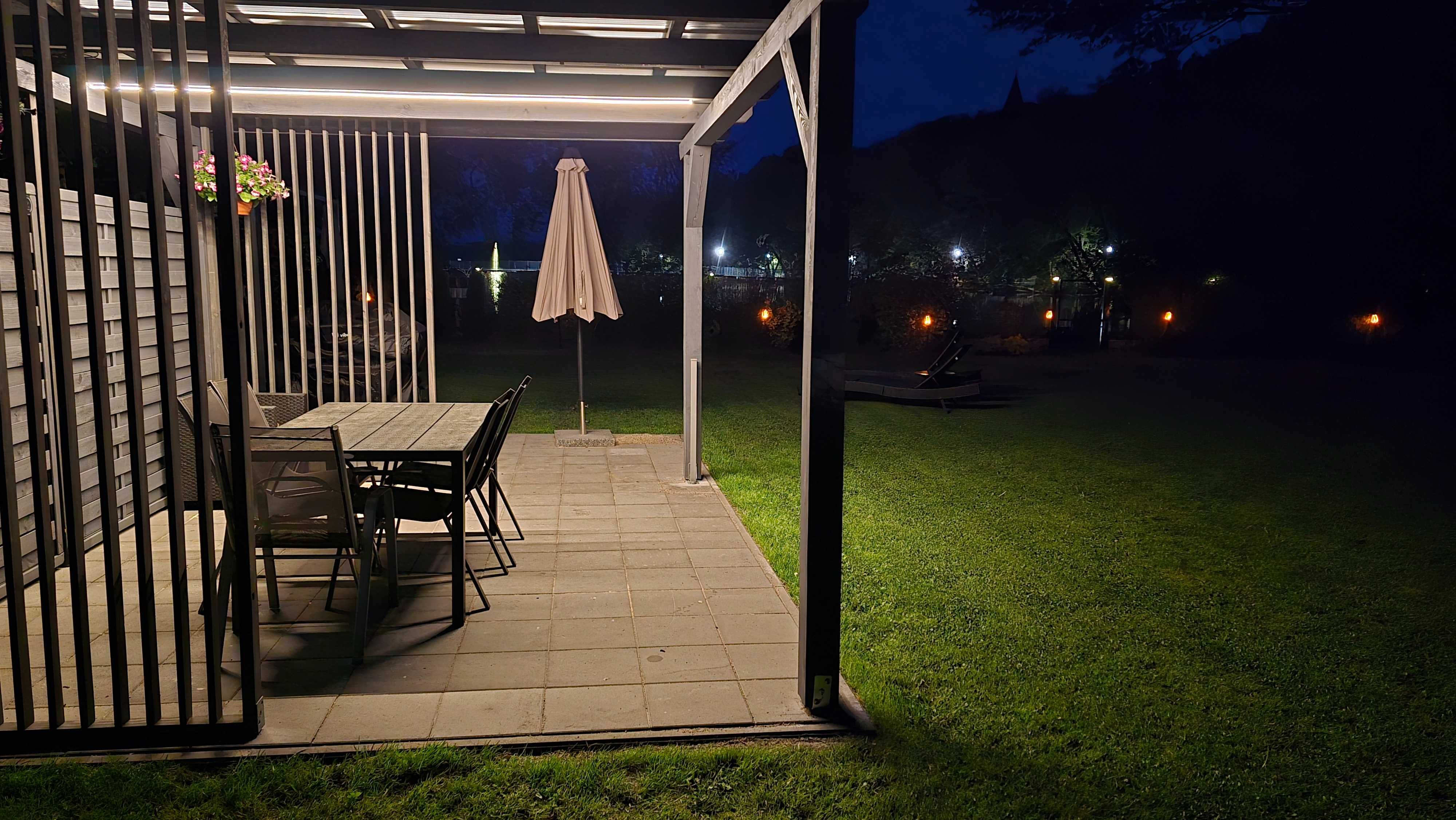 Dom nad jeziorem, linia brzegowa, pomost, jacuzzi, Lubniewice