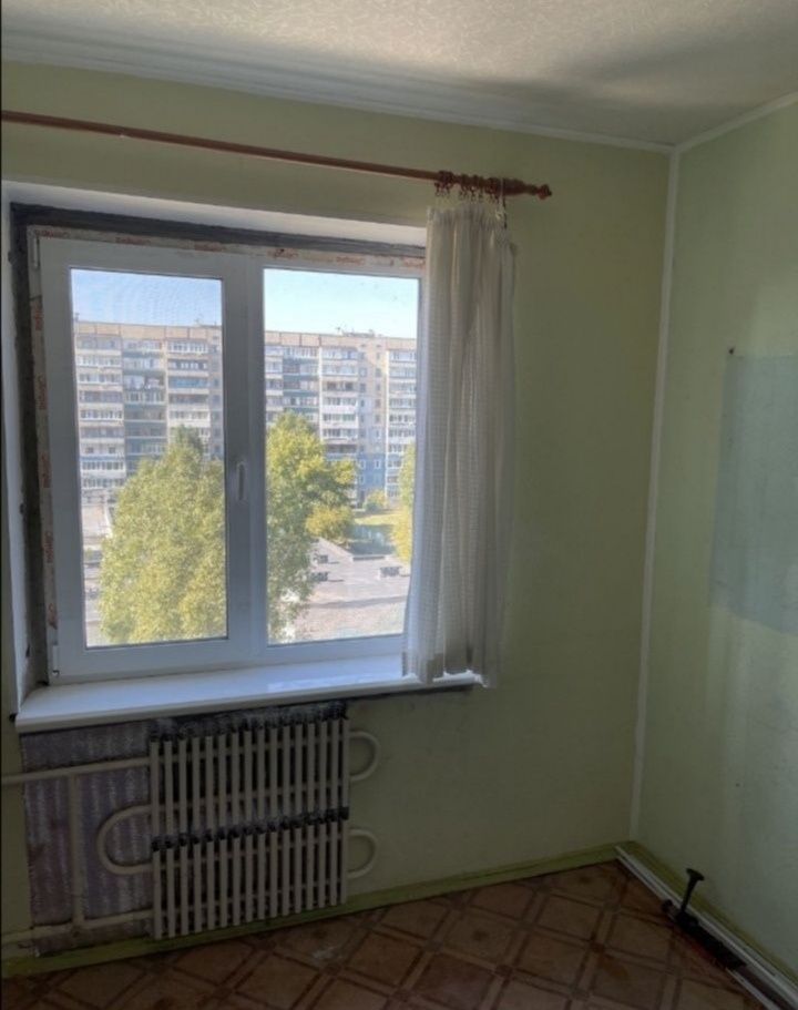 Продам 2х.ком 7єт. Камянское 11 мик. не угловая
