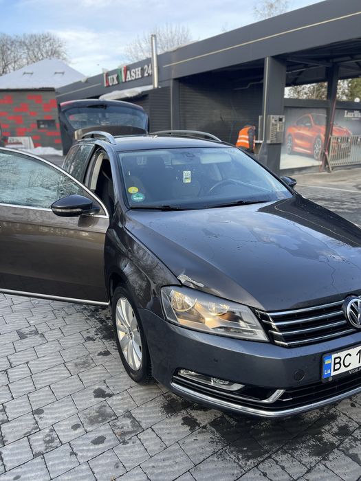 Продаж автомобіля свіжо пригнаний з Нідерландів