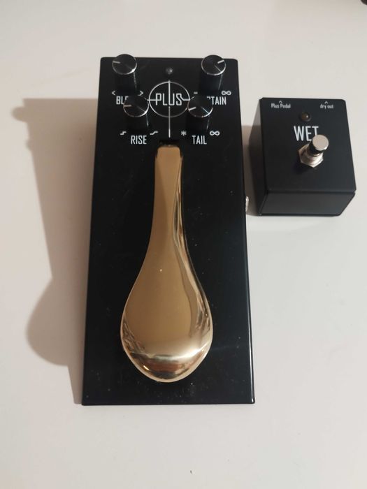Gamechanger Audio Plus + wet footswitch - efekt gitarowy