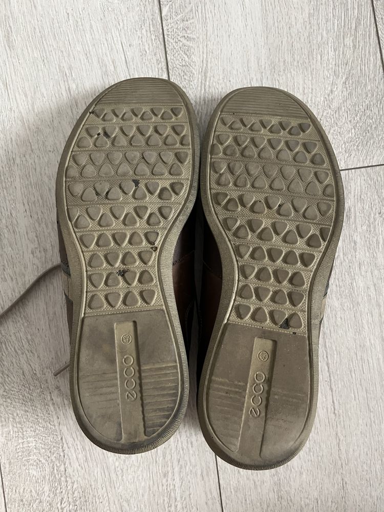 Brazowe męskie buty marki Ecco rozmiar 44 wkładka 28cm