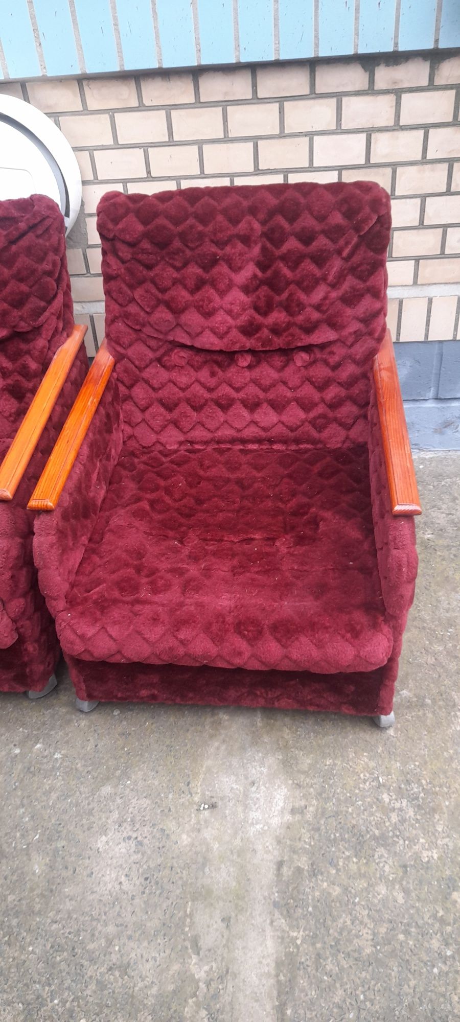 Продам крісла 2шт