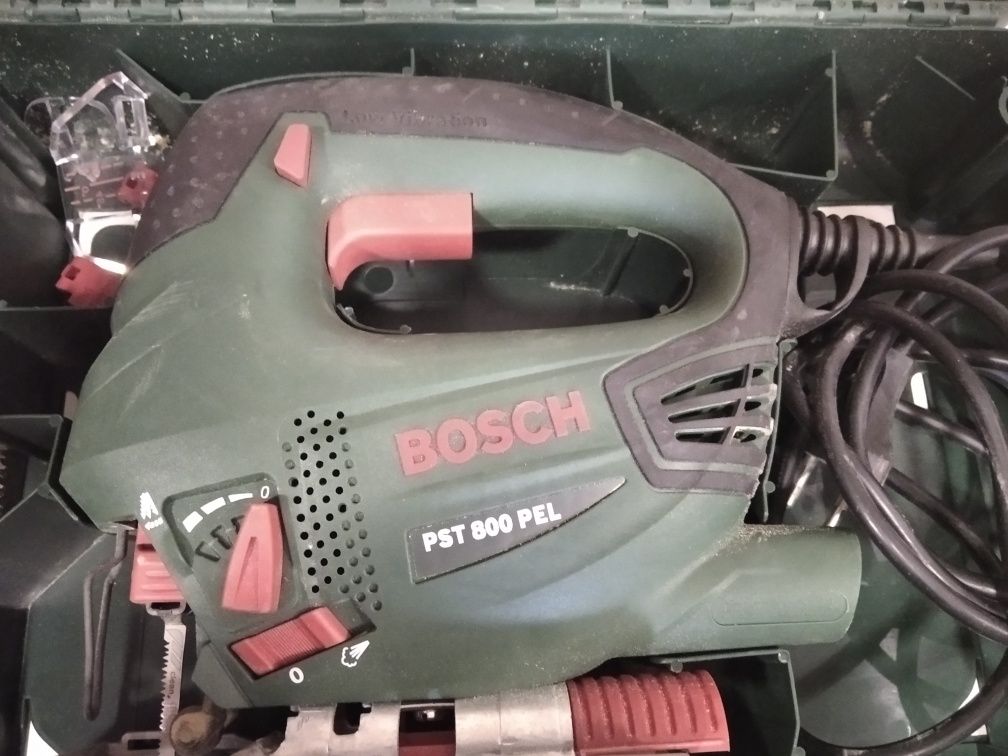 Електролобзик Bosch PST 800 PEL