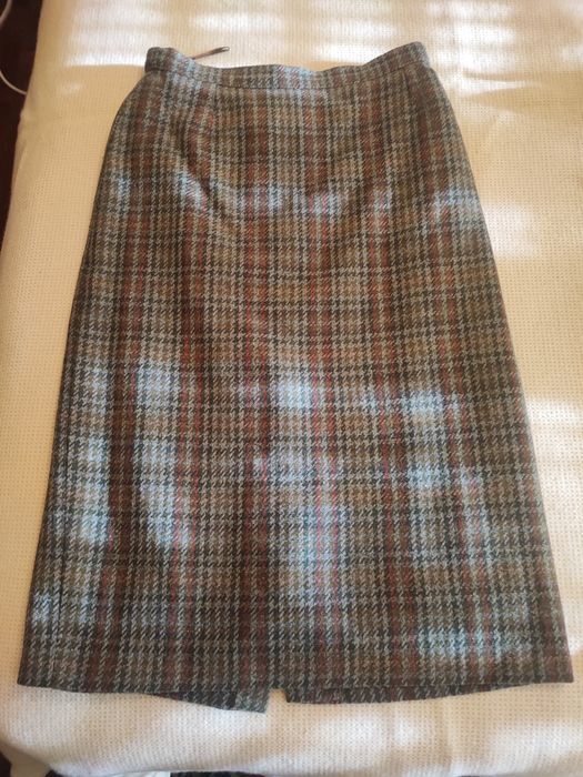 Saia em lã de xadrez