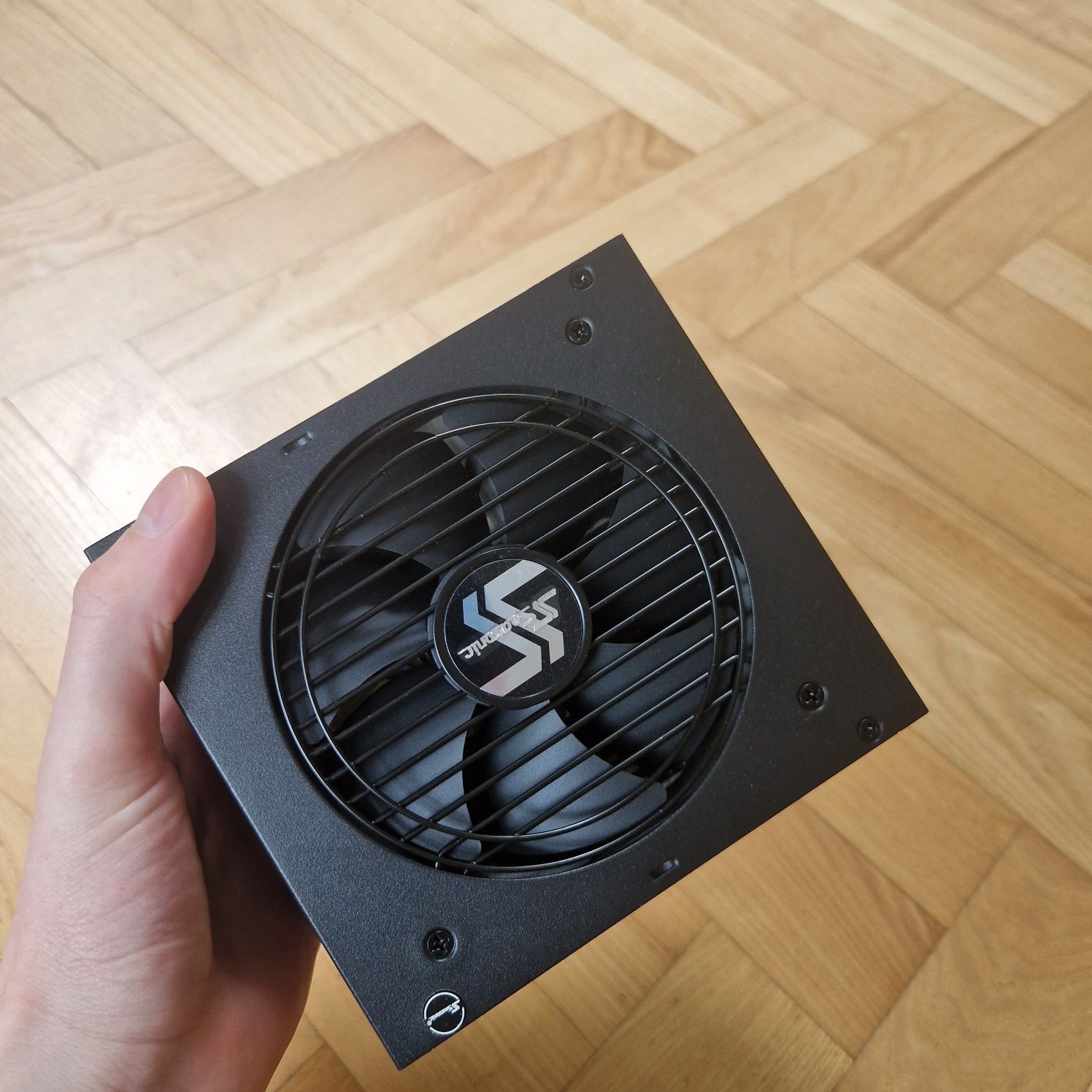 Zasilacz Seasonic Focus Plus Platinum 650W (FOCUS-PX-650)