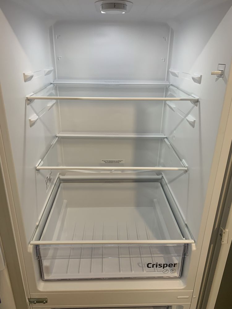 Холодильник Beko BCSA240K3SN