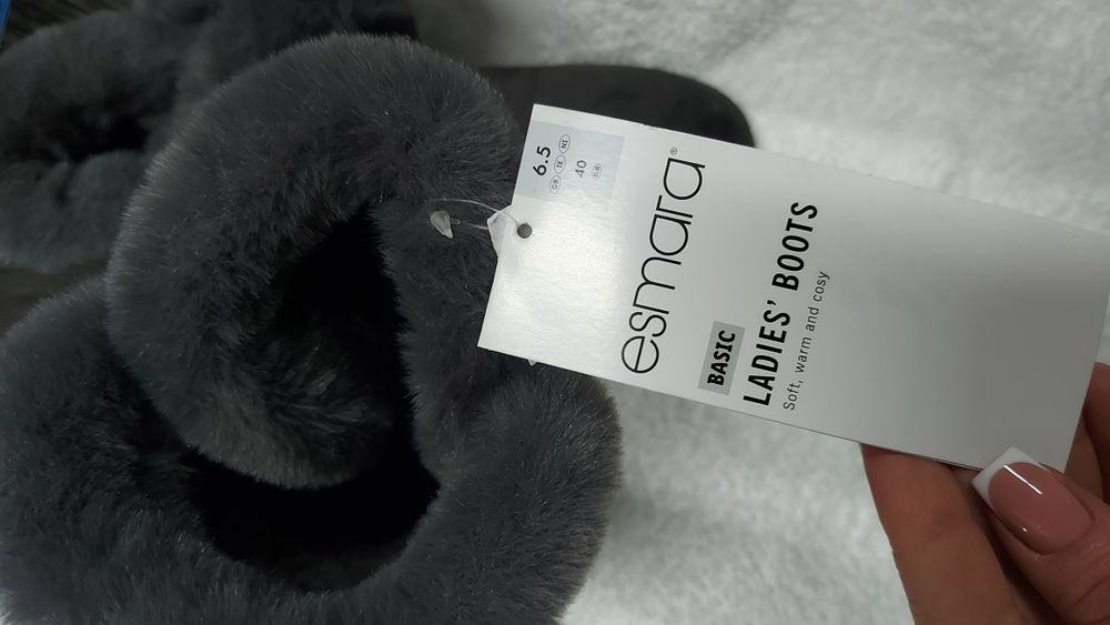 Такі мякі жіночі ботинки 40 р