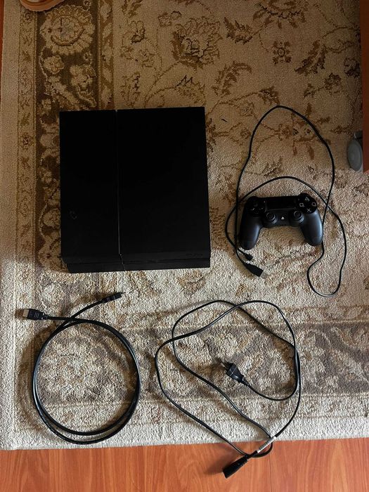 PlayStation 4 500GB Modelo FAT + 1 Comando Original – Tudo a funcionar