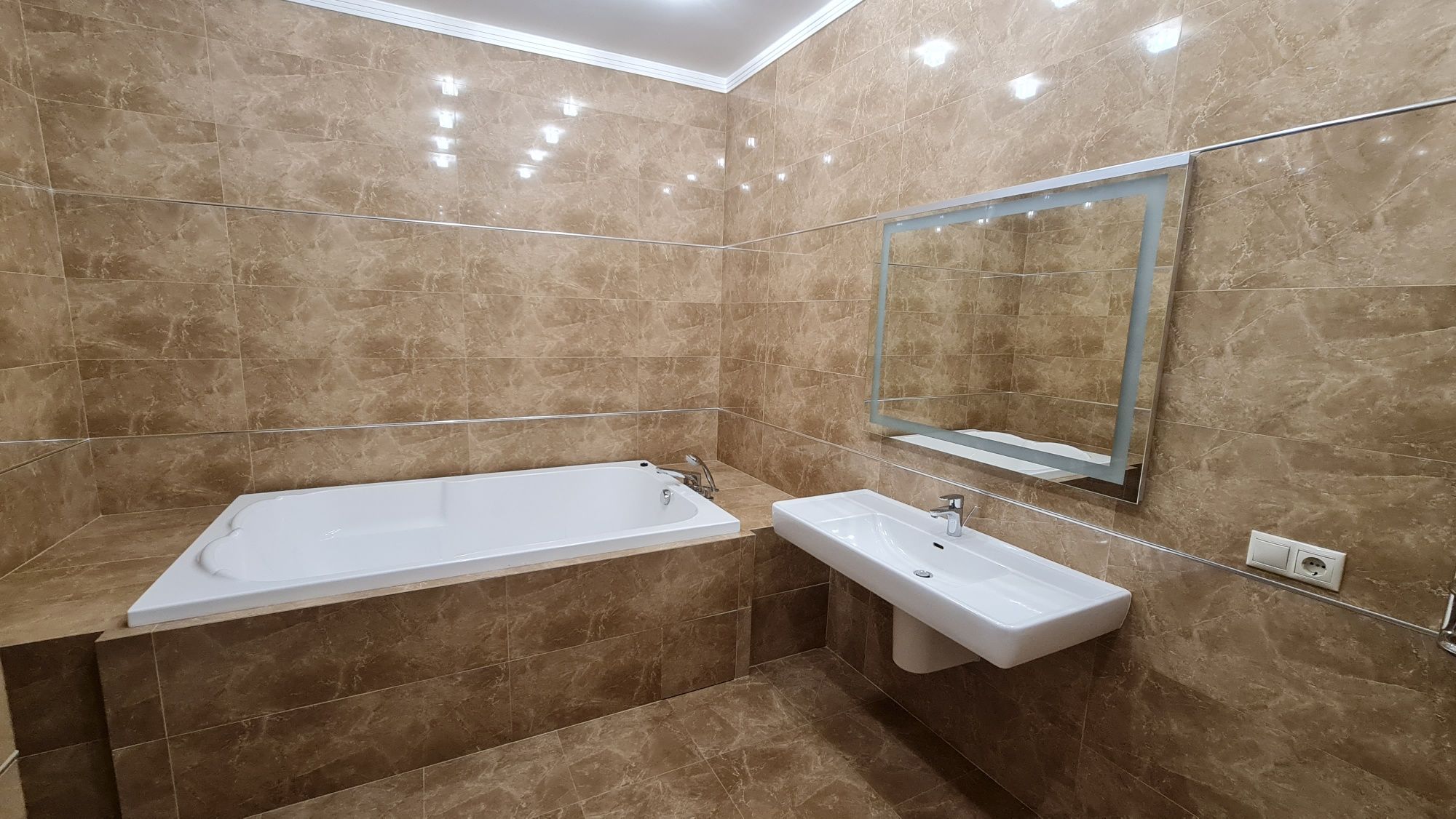 Пентхаус с террасой 340 м2. Бессарабская площадь !