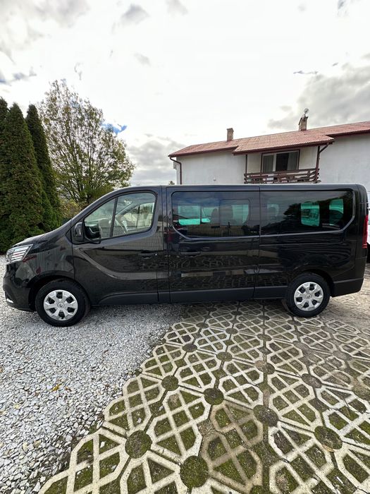 Wynajm wypożyczalnia samochodu dostawczego (busa)