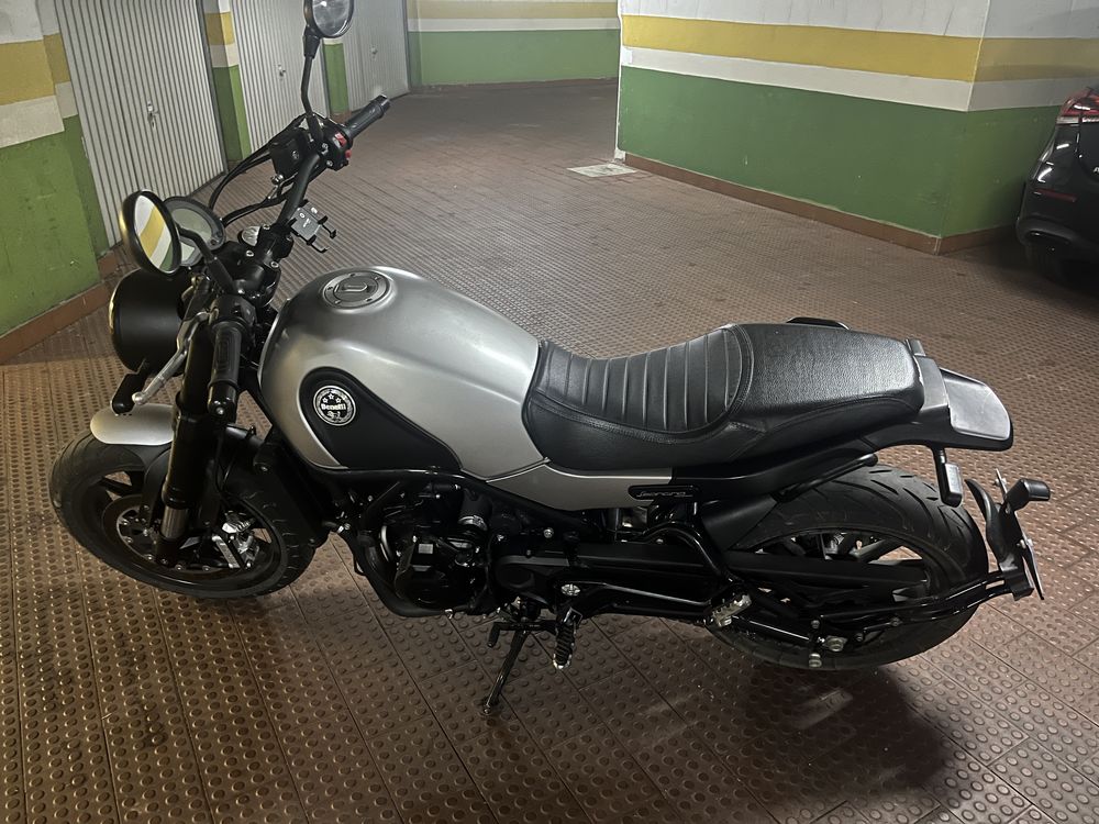 Benelli Leoncino 500