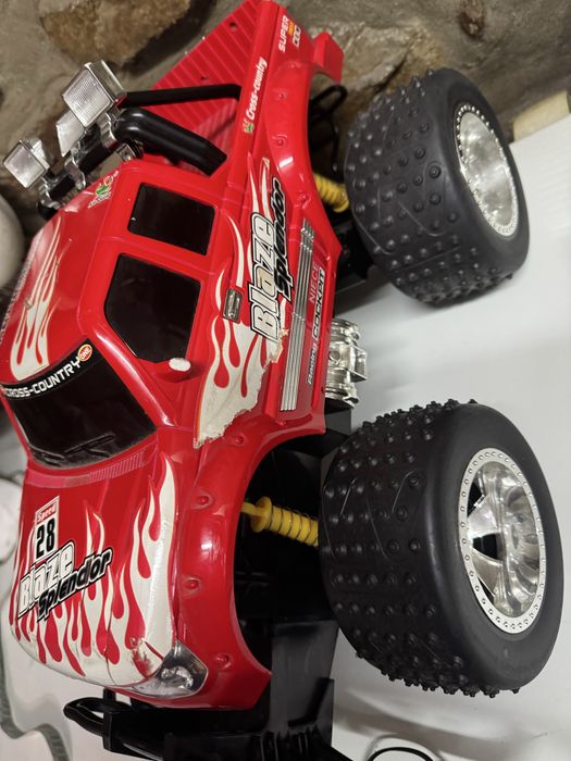 Telecomandado jipe todo terreno