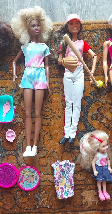 Barbie zestaw w ciąży baseball pływaczka wróżka wampir skocznia pies