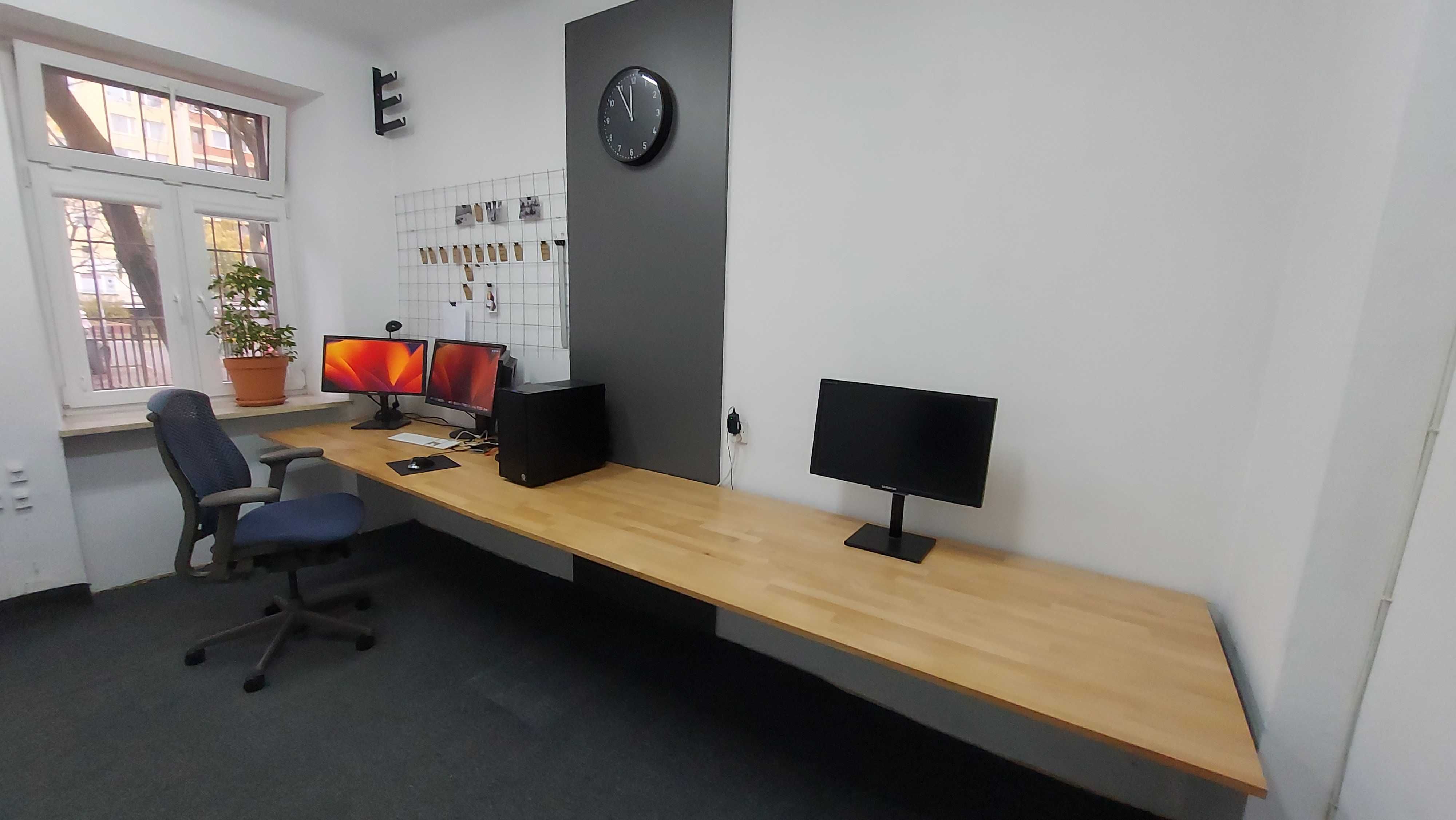 Duże biurko lewitujące - custom-owe - do domu lub biura