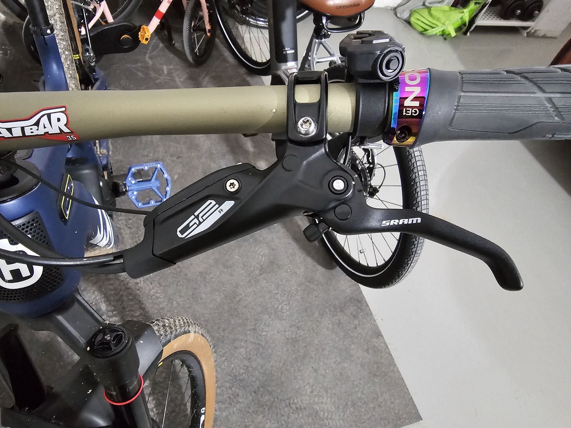 Vário Material novo de E-Bike Husqvarna LC6