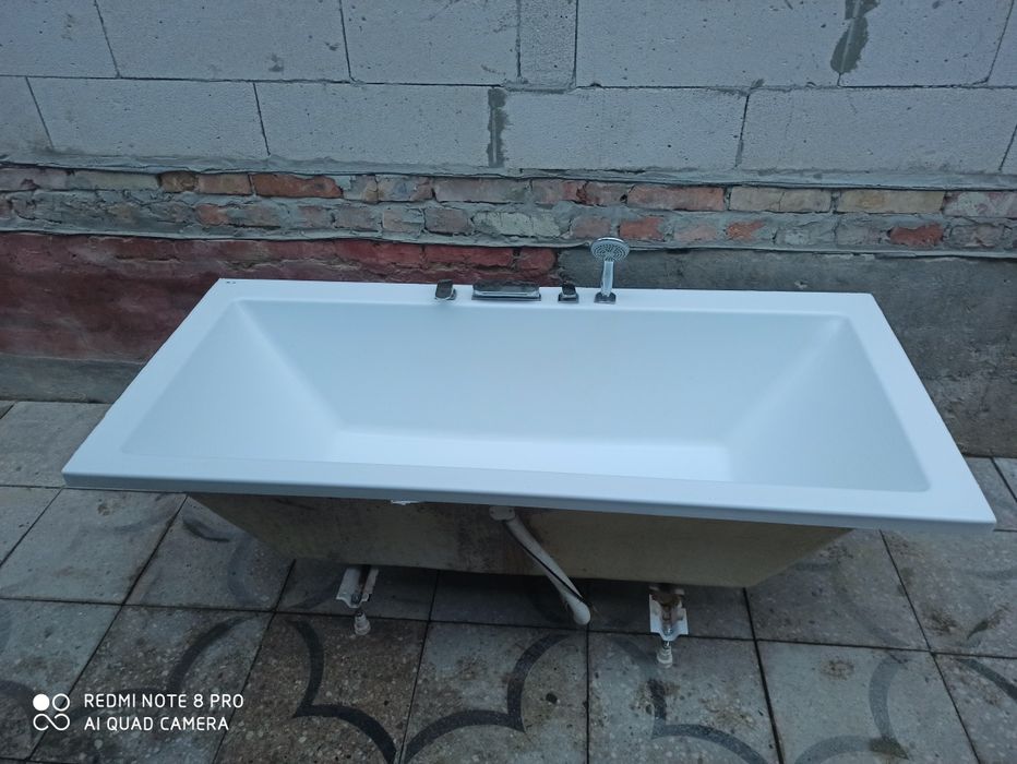 Ванна Ravak 1,8*0,8 із сифоном,кранами та розсувною шторкою