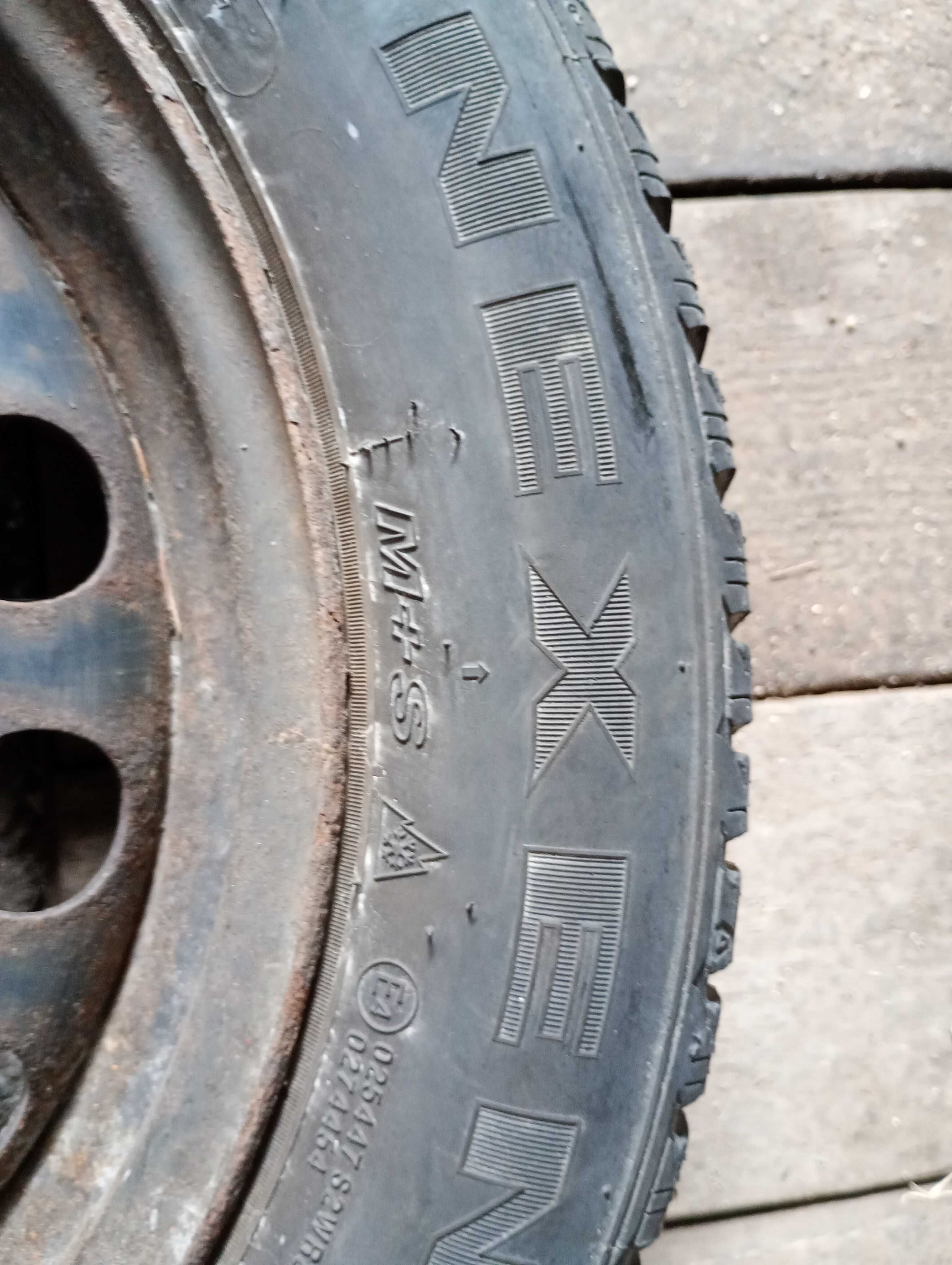 Opony zimowe 205/55 R16