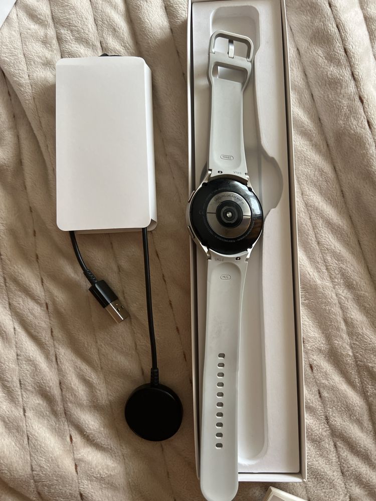 Samsung galaxy watch4 44mm