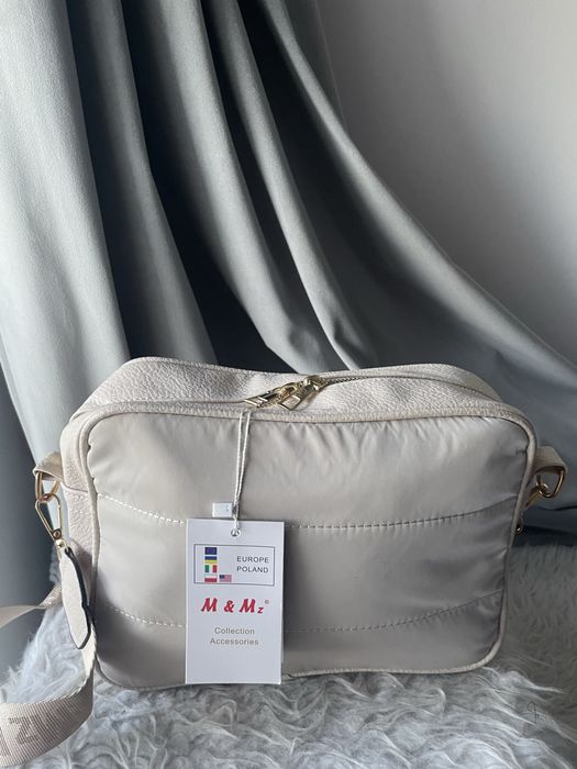 Nowa beżowa listonoszka