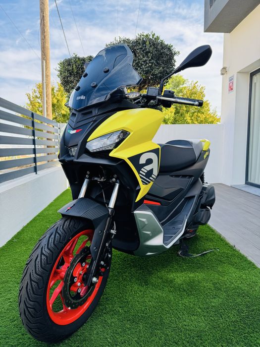 Aprillia SR GT sport 125