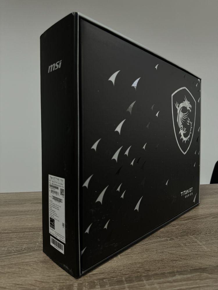 Ноутбук MSI TITAN GT77HX 13VI-028US