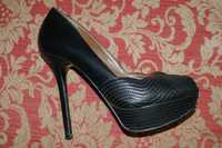 Szpilki ze skóry buty na obcasie 36 Zara wesele czarne platforma