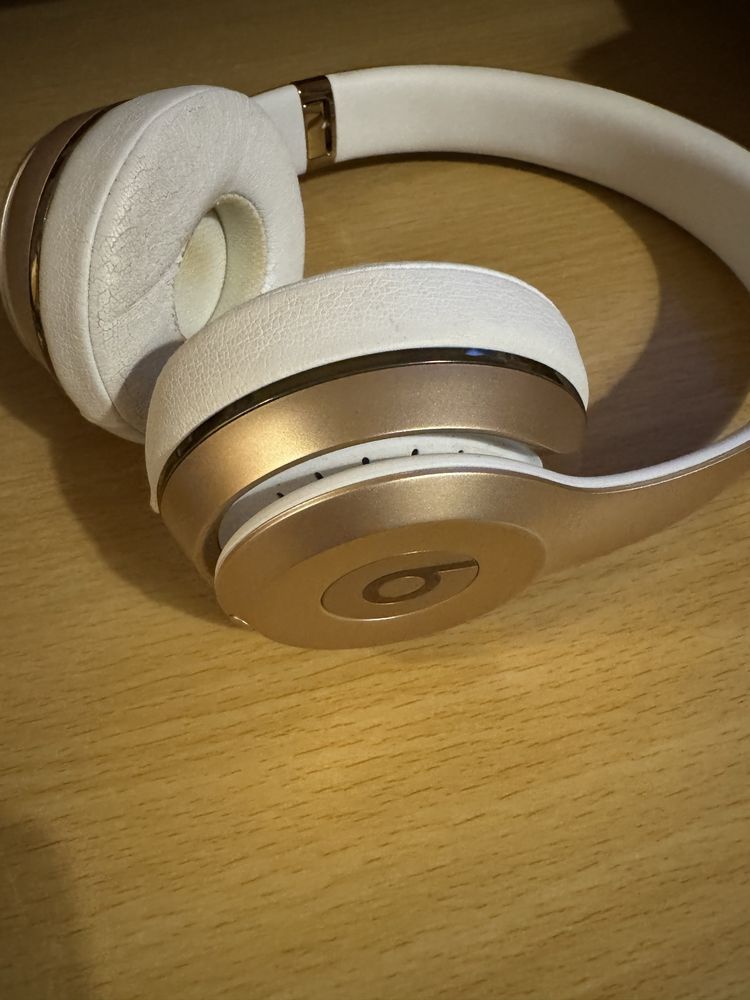 Apple | BEATS SOLO 3 dourado