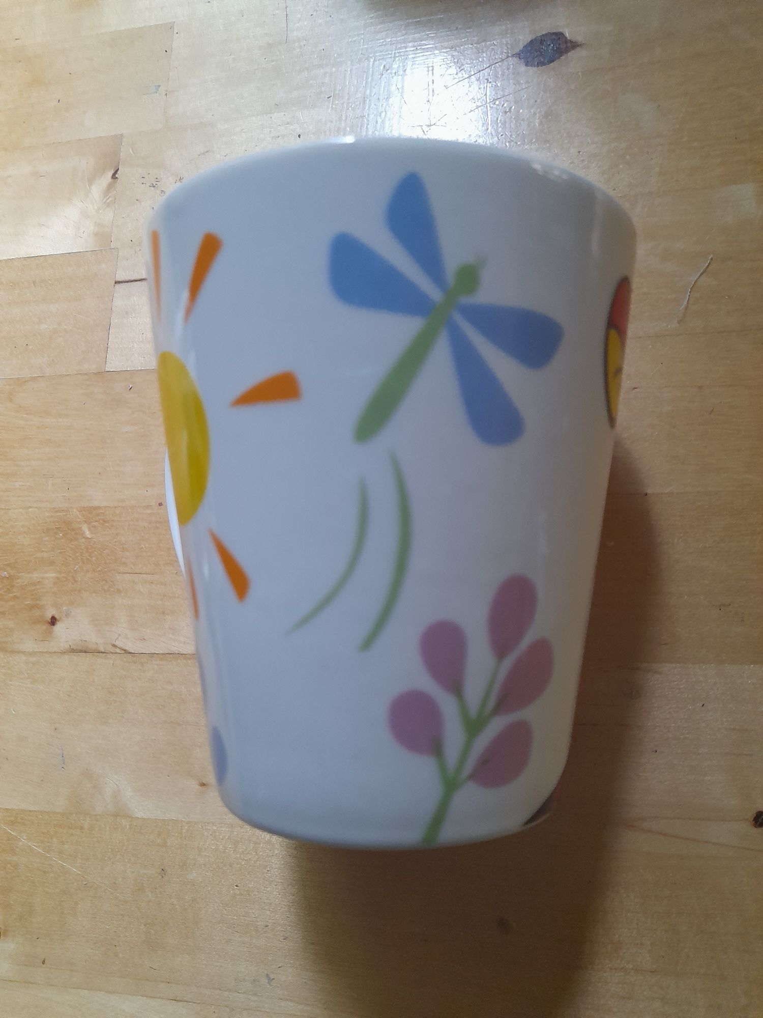 Kubek tygrysek wysokość ok 10 cm