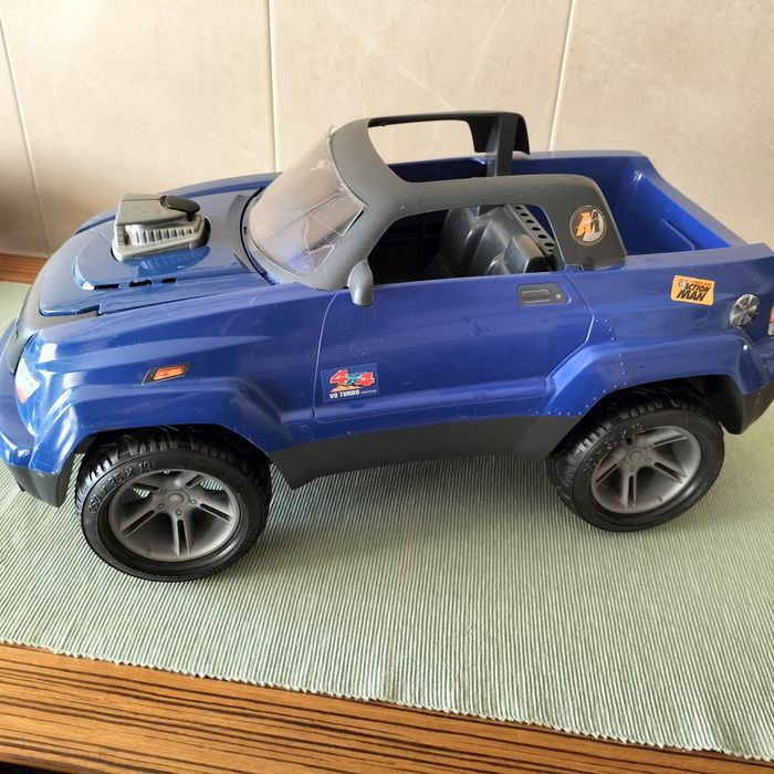 Jipe Action Man brinquedo sinais evidentes muita brincadeira