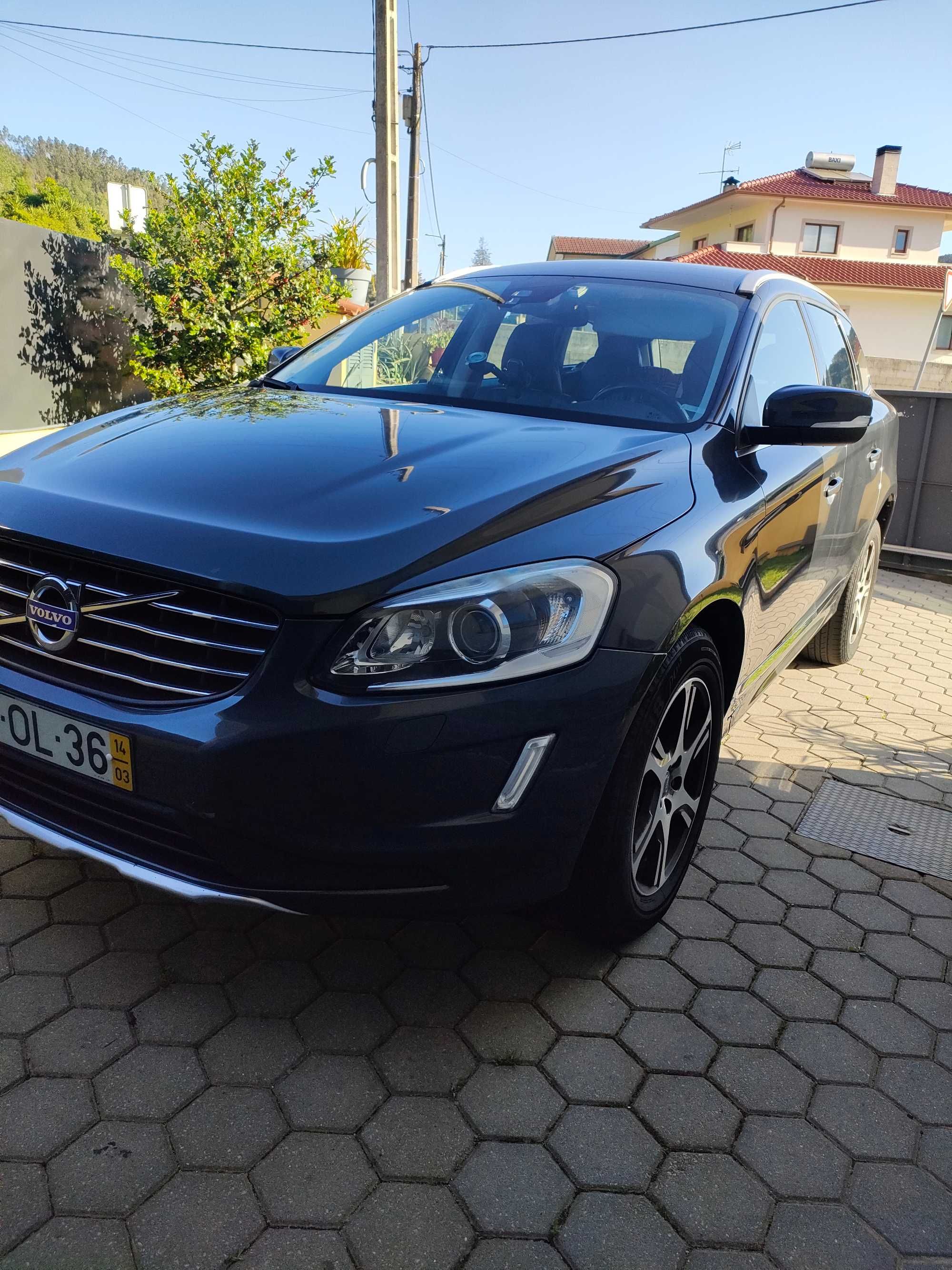 Volvo XC60 D4 caixa manual