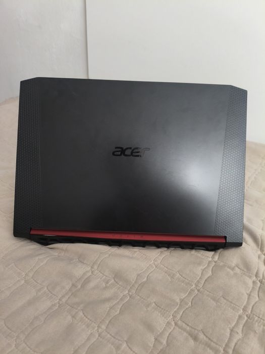 Laptop aser nitro 5