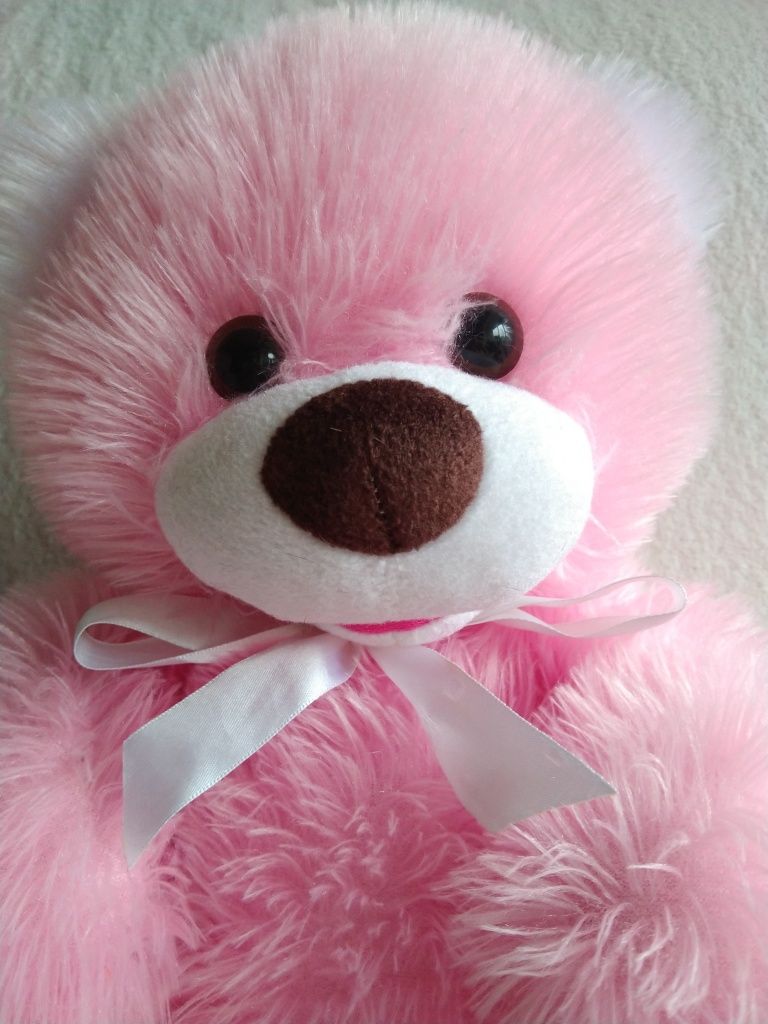 Плюшевий пухнастий рожевий ведмедик