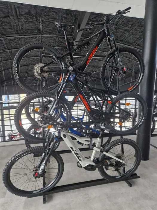 Macina Prowler Prestige BLUE+MET. BLK MATT (GREY+GOLD)