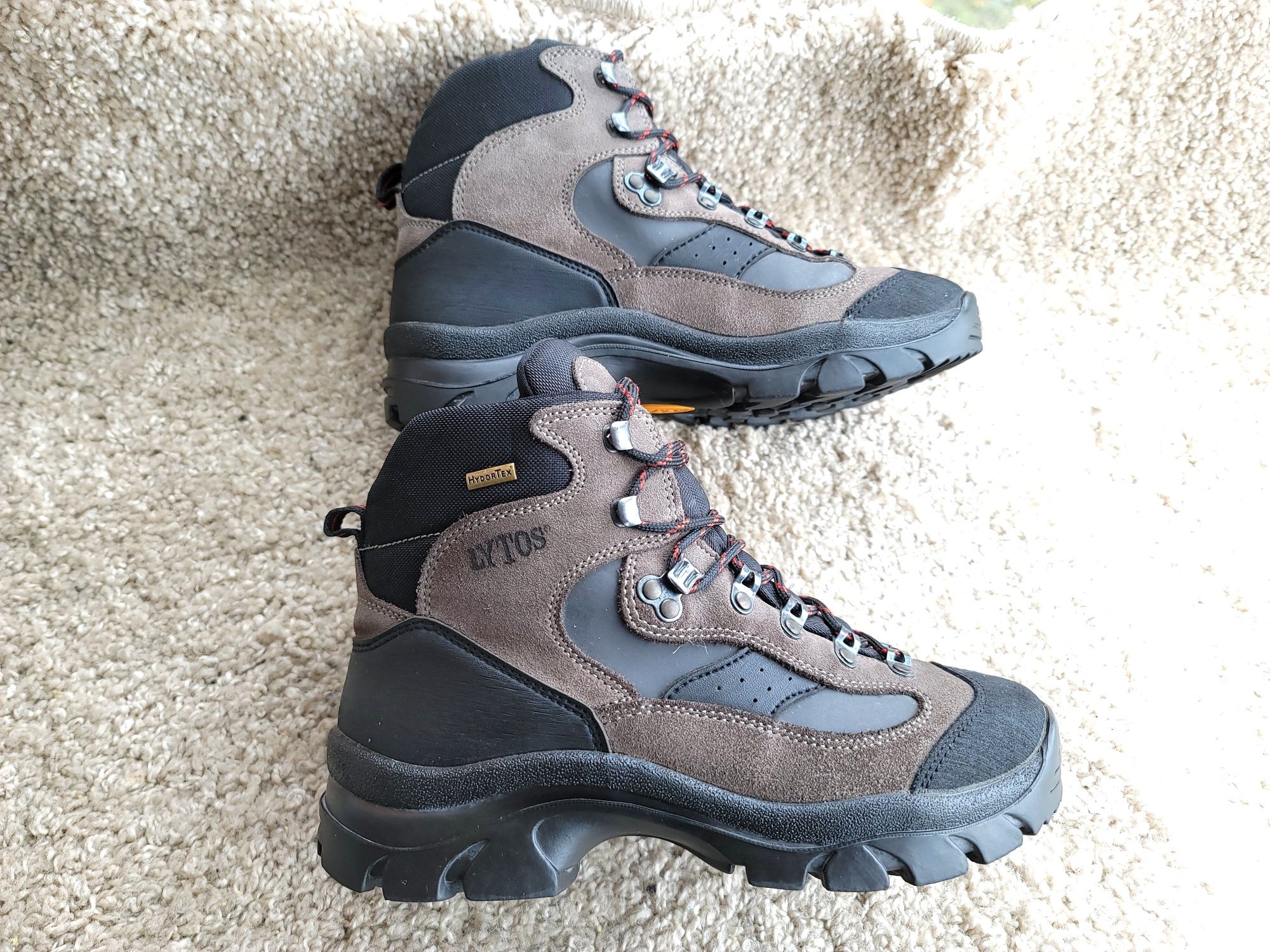 Ботінки LOWA, LYTOS Gore-Tex р 39-40 Оригінал трекінгові кросівки