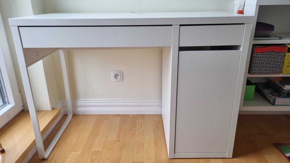 Biurko dziecięce IKEA, 105X50, jak nowe