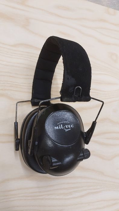 Aktywne  Słuchawki Ochronniki Słuchu Mil-tec Plus EED czarne