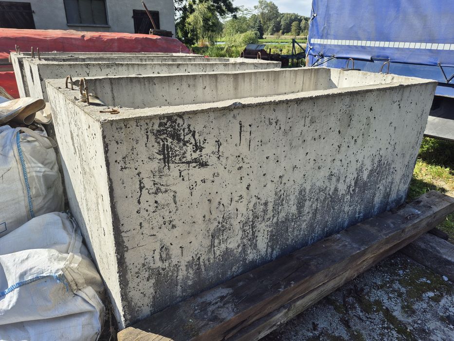 Zbiornik na deszczówkę wodę szambo betonowy 2m3