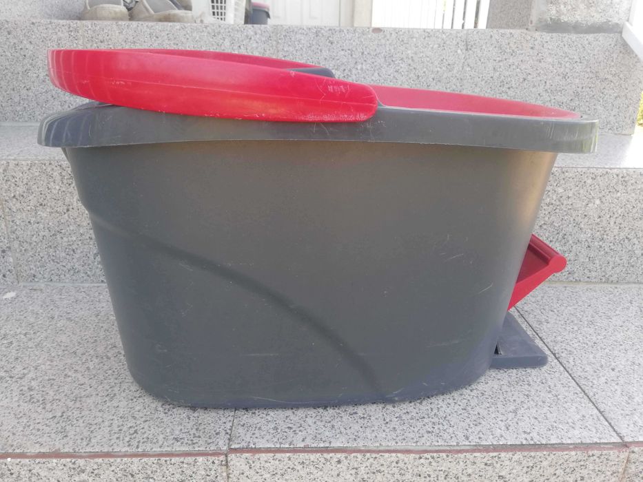 Balde da Vileda em bom estado
