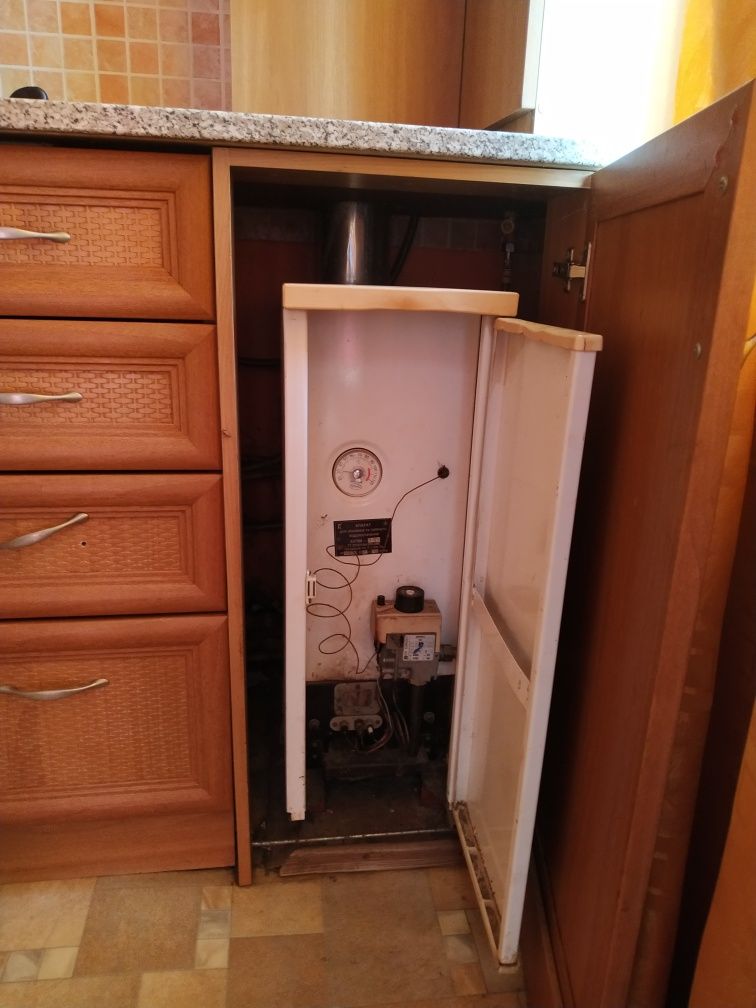 2х комн кв, (39 м2), атономн. отопление.(Долгинцевский р-н)